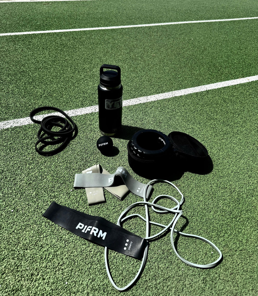 Kit mobilité, performance et récupération musculaire P1FRM. Mini rouleau, balle de massage, 5 bandes de résistances